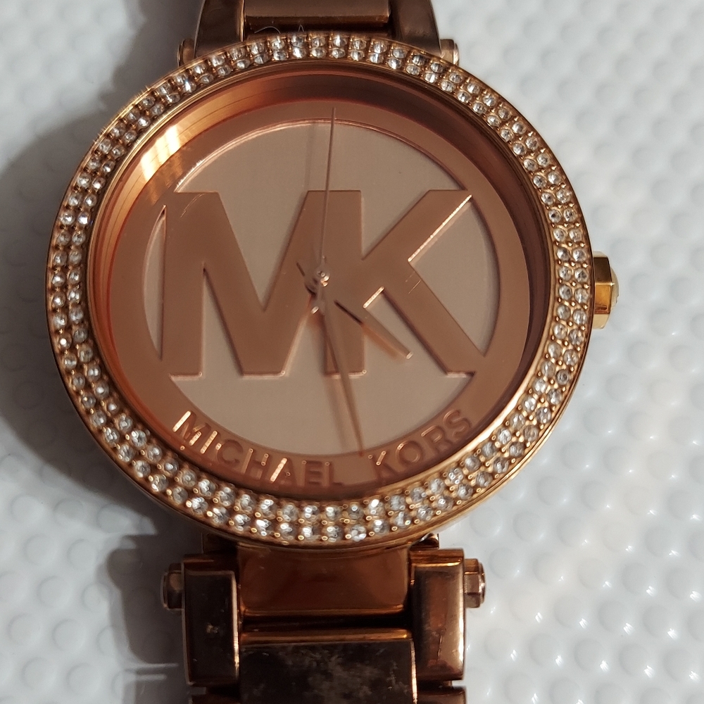 Michael Kors Rose Gold/Quartz & Pave' Bezel Bracelet Watch - Picture 8 of 8